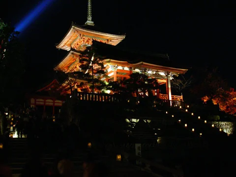 清水寺夜間參拜入口附近的夜景