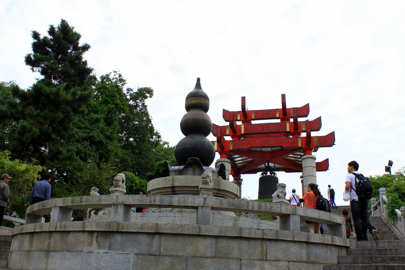 三層葫蘆形樓頂構件